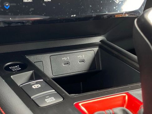 New 2025 Nissan Kicks SR w/ SR Premium Package image 28