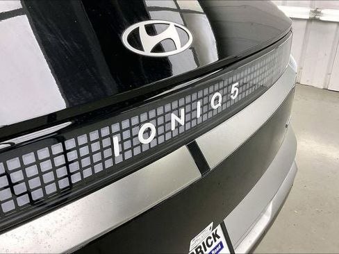 New 2026 Hyundai Ioniq 5 Limited image 18