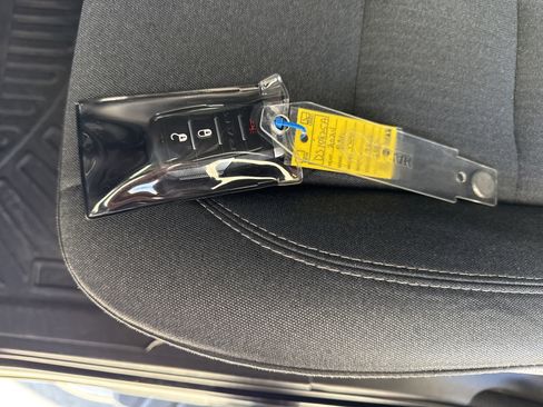 Used 2024 RAM 1500 Big Horn image 33