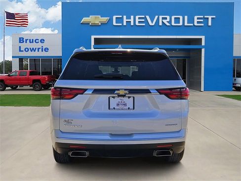 Used 2023 Chevrolet Traverse Premier image 5