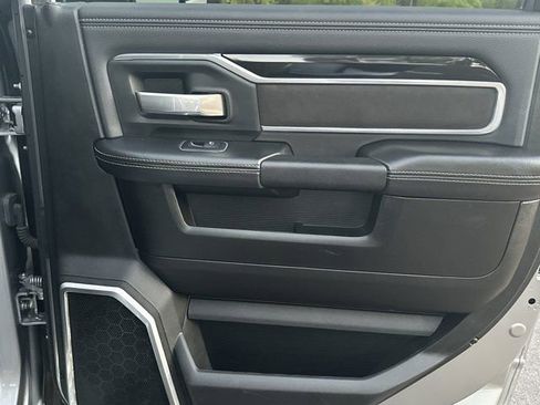 Used 2020 RAM 3500 Laramie w/ Night Edition image 17