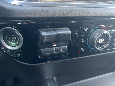 Used 2024 Chevrolet Silverado 1500 LTZ w/ LTZ Premium Package image 22