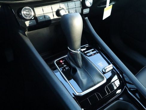 New 2026 Jeep Compass Latitude image 8