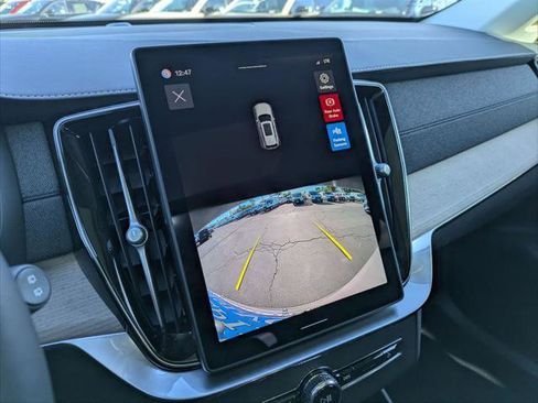 New 2026 Volvo XC90 B6 Core image 10