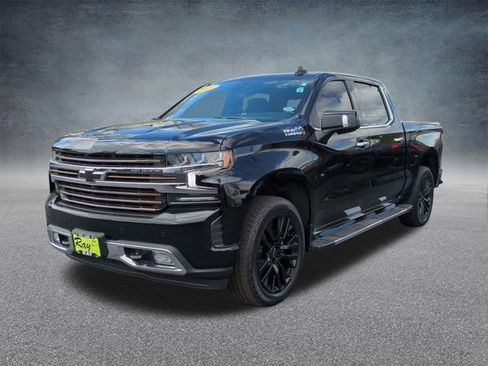 Used 2021 Chevrolet Silverado 1500 High Country w/ Technology Package AWD/4WD image 5