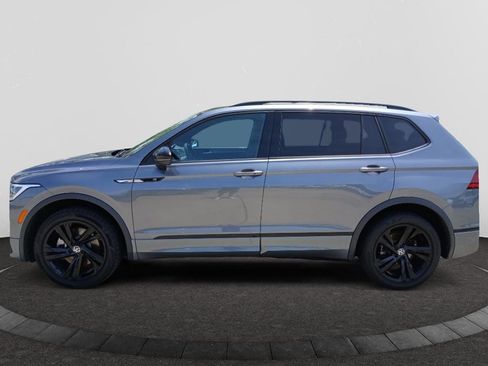 Used 2023 Volkswagen Tiguan SE R-Line FWD image 2