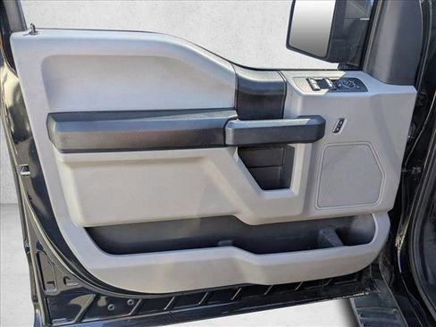 Used 2018 Ford F150 XL w/ Equipment Group 101A Mid image 12