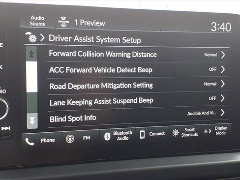 Used 2025 Honda Pilot TrailSport image 7