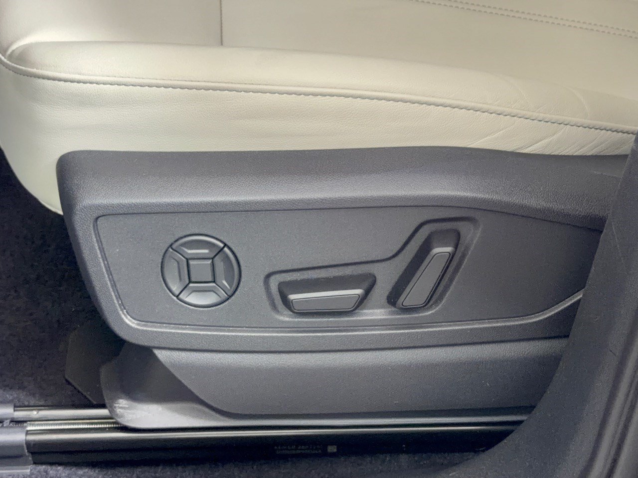 Used 2026 Audi Q5 Premium AWD/4WD image 16