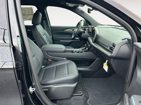 New 2026 Chevrolet Traverse LT w/ Driver Confidence Package image 10