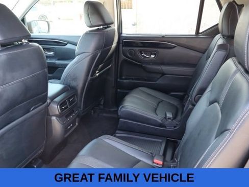 Used 2023 Honda Pilot EX-L image 10
