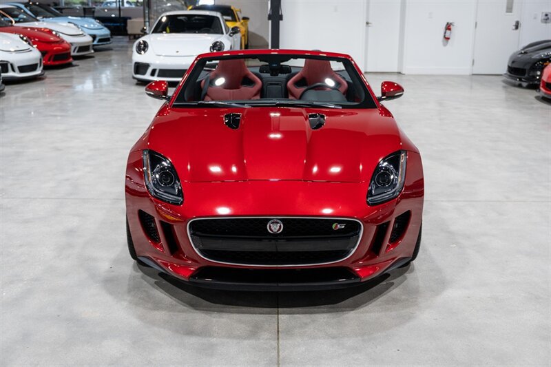 Used 2015 Jaguar F-TYPE S RWD image 10