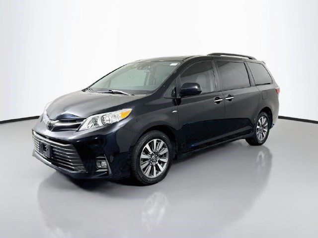 Used 2020 Toyota Sienna XLE w/ XLE Navigation Package AWD/4WD image 4