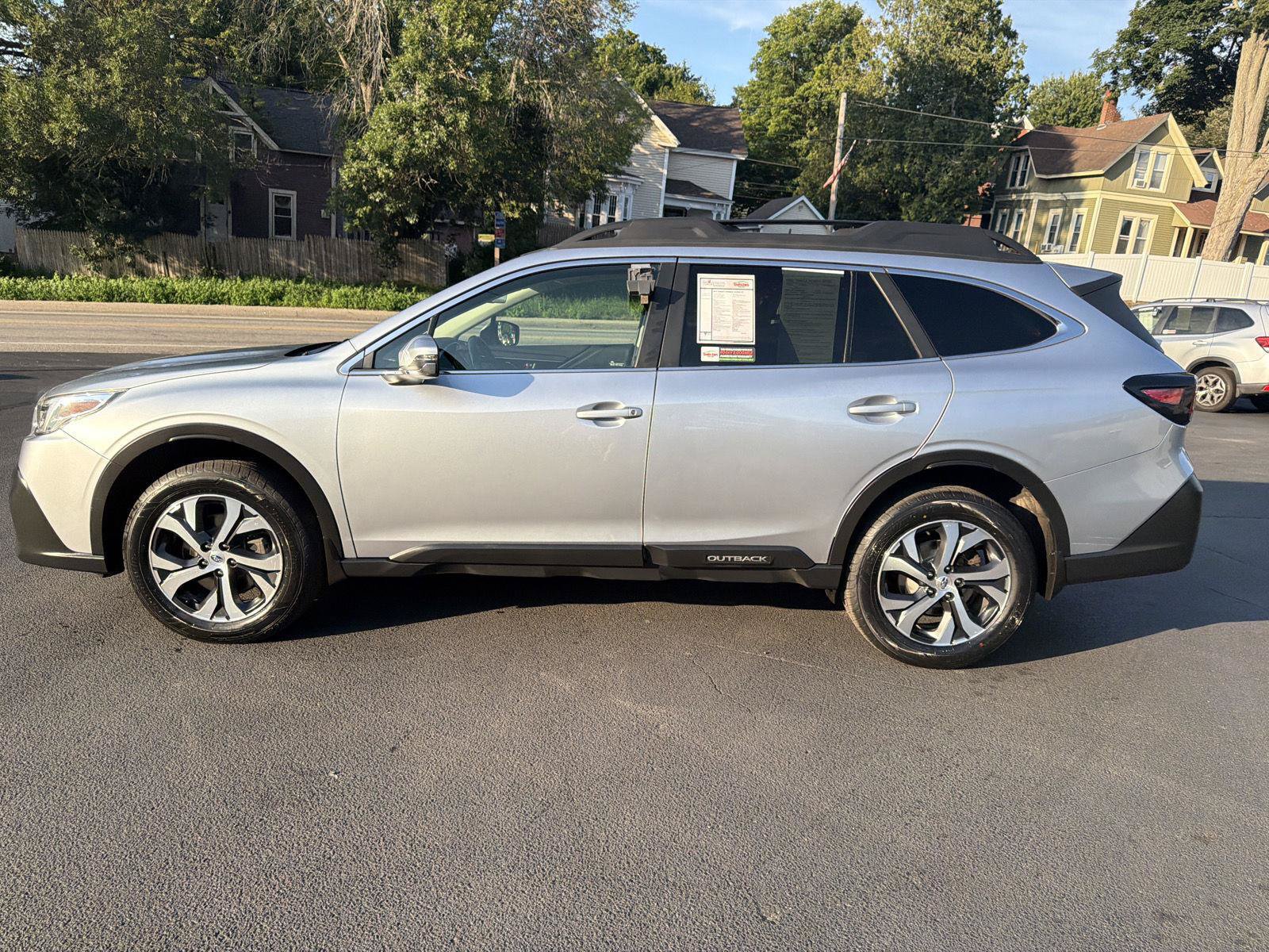 Used 2021 Subaru Outback Limited XT AWD/4WD image 2