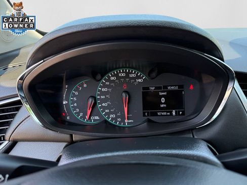 Used 2021 Chevrolet Trax LT w/ Premium Seat Package AWD/4WD image 24