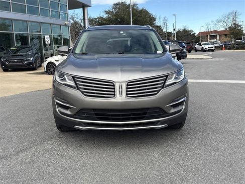 Used 2017 Lincoln MKC Reserve image 4