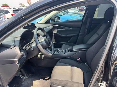 Used 2021 MAZDA CX-30 FWD 2.5 S image 9