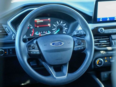 Used 2022 Ford Escape SE image 26