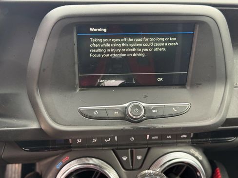 Used 2019 Chevrolet Camaro LT RWD image 19