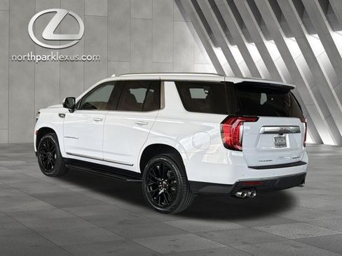 Used 2023 GMC Yukon Denali AWD/4WD image 2