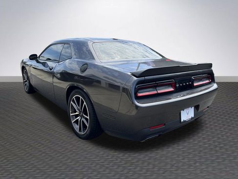 Used 2023 Dodge Challenger R/T RWD image 5