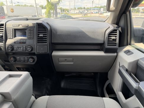 Used 2015 Ford F150 XL w/ Equipment Group 101A Mid AWD/4WD image 20