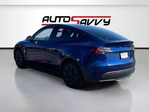 Used 2024 Tesla Model Y 2WD image 5