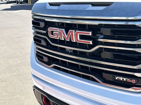 Used 2024 GMC Sierra 1500 AT4 w/ AT4 Premium Package AWD/4WD image 30