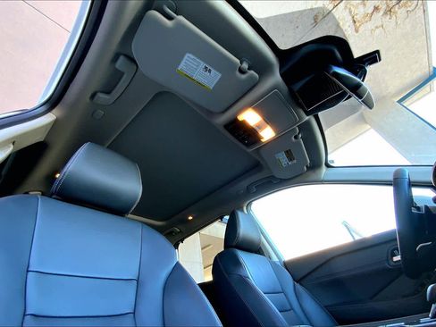 Used 2024 Nissan Rogue SL w/ SL Premium Package image 14