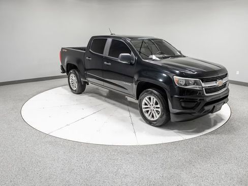 Used 2018 Chevrolet Colorado W/T w/ WT Convenience Package AWD/4WD image 28