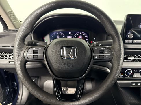 New 2025 Honda Accord SE image 33