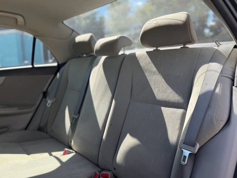 Used 2012 Toyota Corolla L FWD image 11