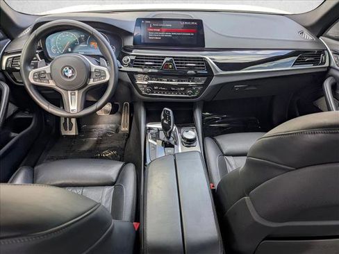 Used 2019 BMW M550i xDrive w/ Premium Package image 19