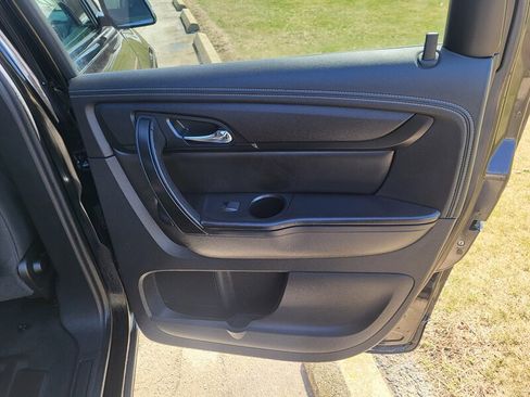 Used 2016 Chevrolet Traverse LT image 27