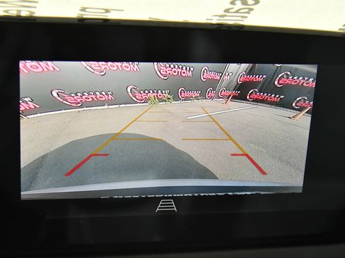 Used 2025 Buick Envista Preferred FWD image 18