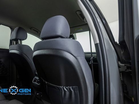 Used 2022 Hyundai Santa Fe SEL w/ Convenience Package FWD image 32