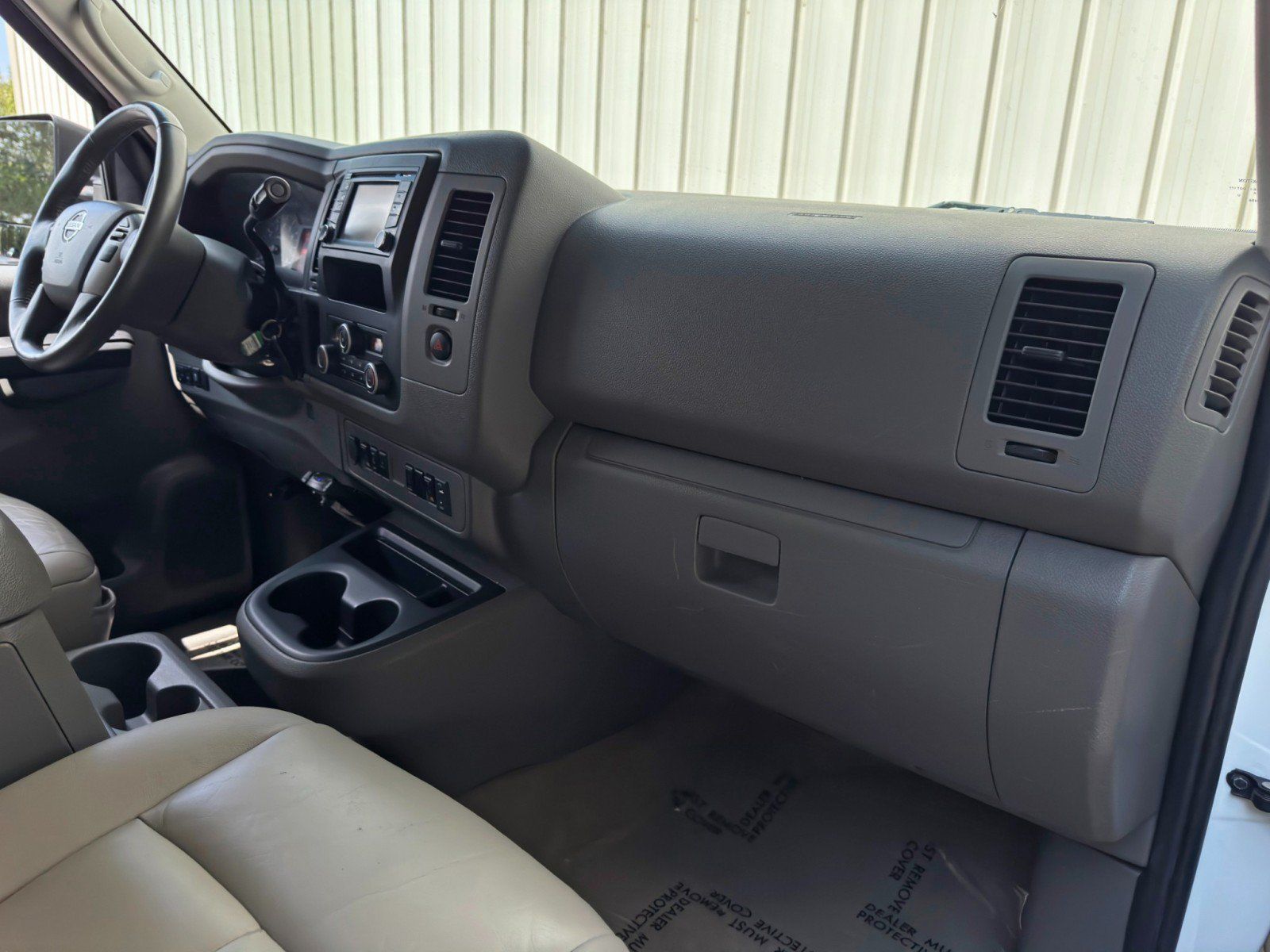 Used 2018 Nissan NV 3500 SL RWD image 13