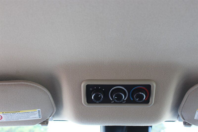 Used 2025 GMC Savana 3500 LT w/ LT Preferred Equipment Group RWD image 19
