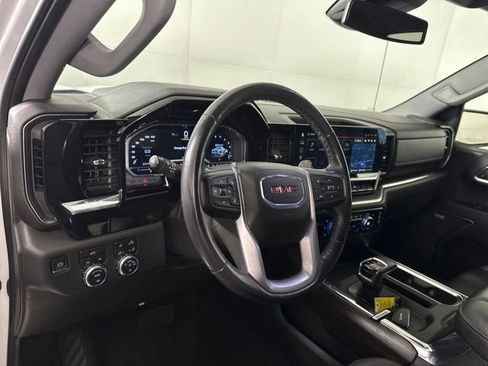 Used 2023 GMC Sierra 1500 SLT w/ SLT Convenience Package image 13