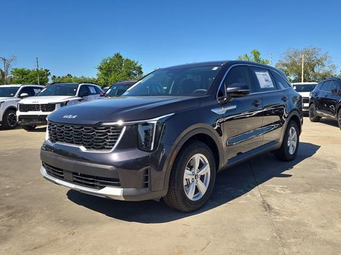 New 2026 Kia Sorento LX FWD image 4