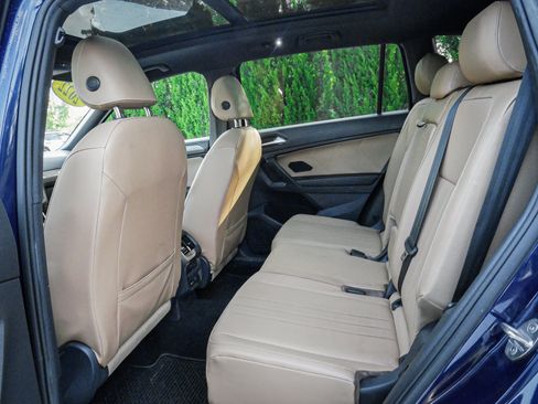 Used 2022 Volkswagen Tiguan SE AWD/4WD image 30