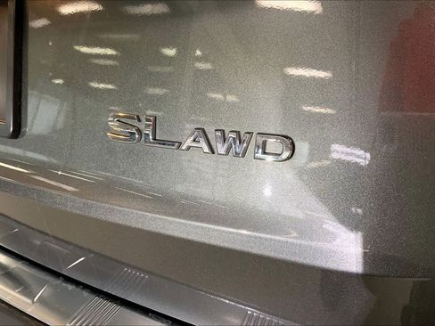 Used 2023 Nissan Rogue SL w/ SL Premium Package image 7