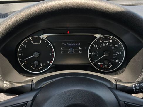Used 2025 Nissan Altima 2.5 SV FWD image 27