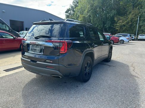 Used 2021 GMC Acadia AT4 image 3