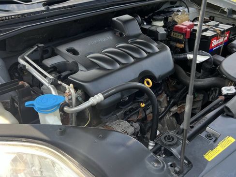 Used 2011 Nissan Sentra 2.0 image 29