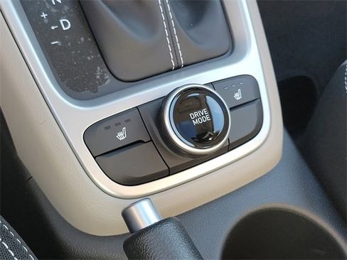 New 2026 Hyundai Venue SEL image 15