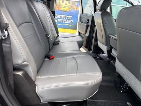 Used 2019 RAM 1500 Tradesman w/ Chrome Appearance Group RWD image 23