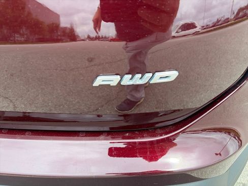 Used 2024 Ford Edge Titanium AWD/4WD image 6