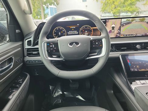 New 2026 INFINITI QX80 Luxe image 14