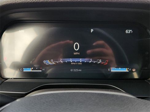 Used 2023 Jeep Grand Cherokee L Laredo image 18